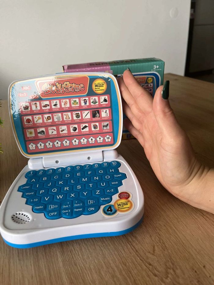 Ordinateur anglais neuf - photo numéro 2