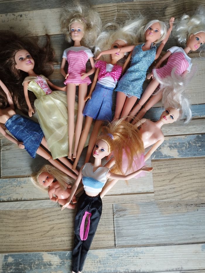 Lot de poupées - photo numéro 4