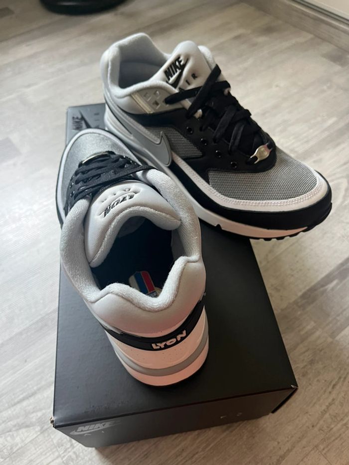 Air Max Lyon neuve limité - photo numéro 4