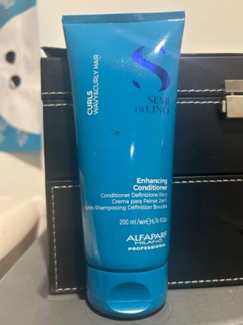 Crème soin boucles neuve
