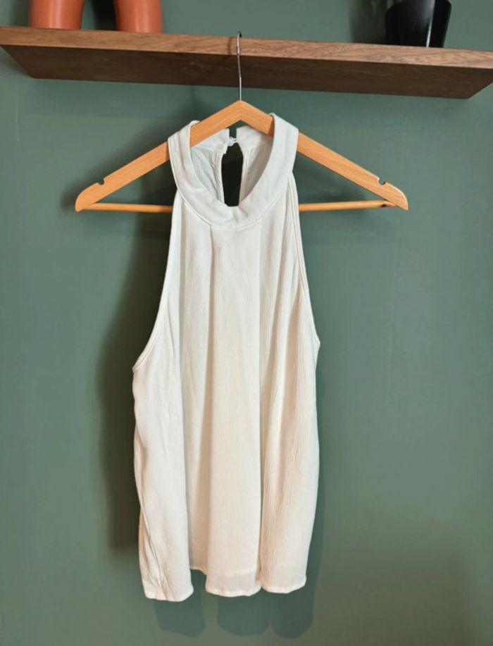 Magnifique top ras le cou blanc 👗 - photo numéro 2