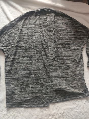 Gilet femme sans bouton sans fermeture marque Kiabi taille L 42/44