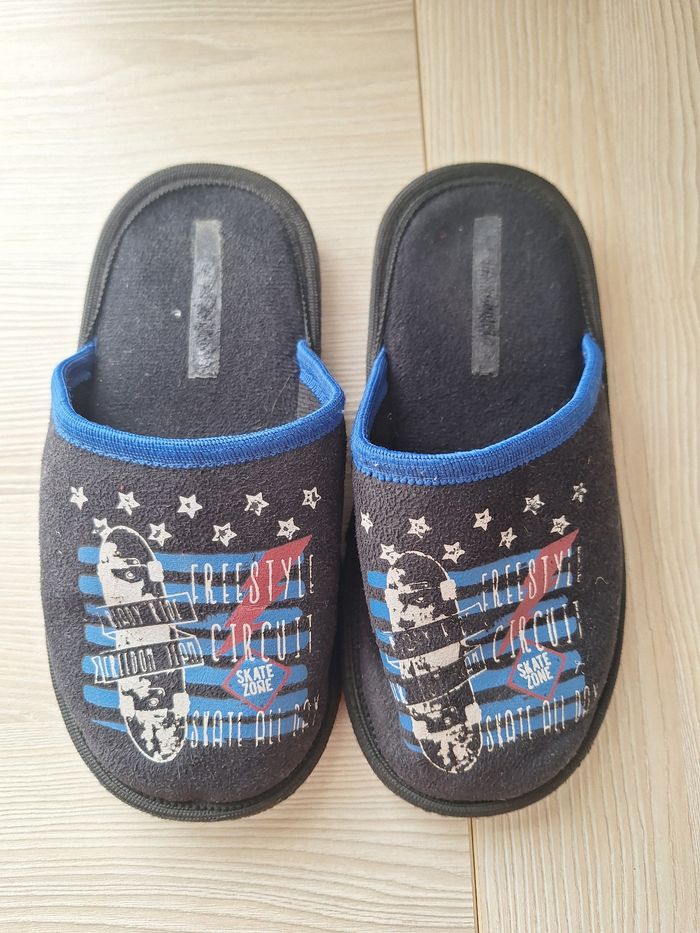Chaussons enfant taille 33