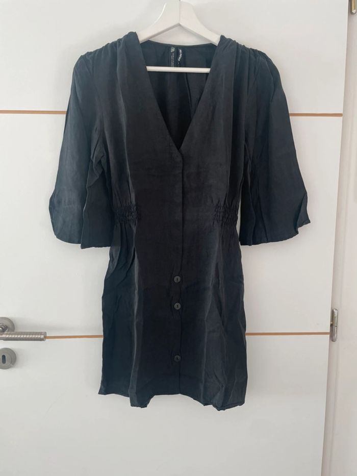 Robe noire XS Zara