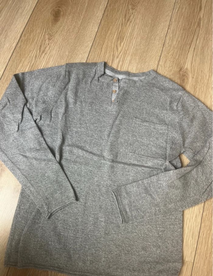 Pull fin gris Kiabi 10 ans - photo numéro 2