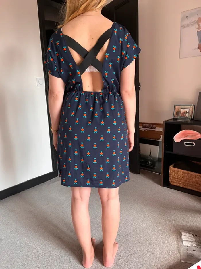 Robe courte bleue - photo numéro 4