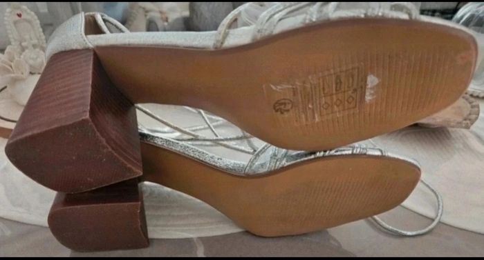 Chaussures argentées à laçage Camaïeu Taille 39 Neuves - photo numéro 10