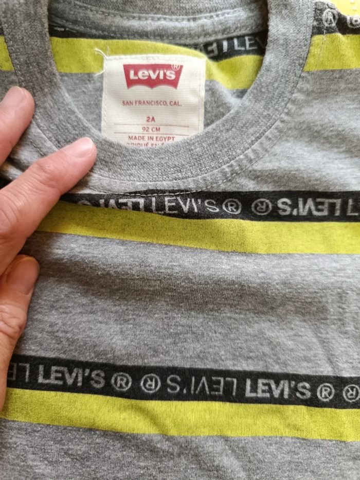 Tee-shirt manches courtes Levi's 2 ans 92 cm - photo numéro 2