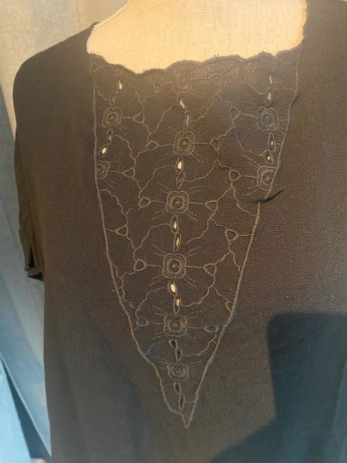 Top noir broderie orfeo M/L - photo numéro 2