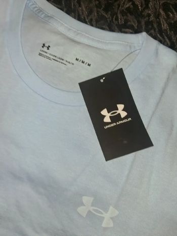 T-shirt under armour bleu ciel