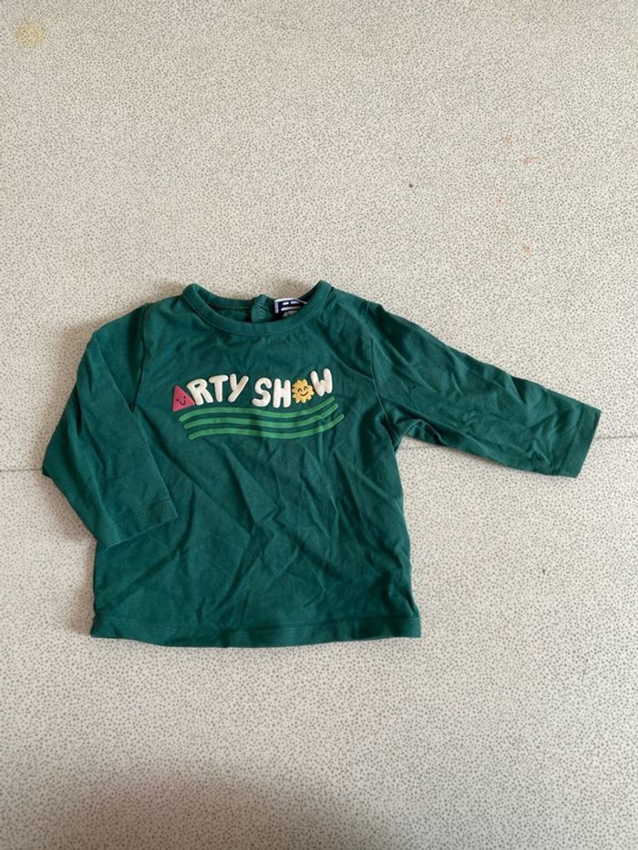 T-shirt