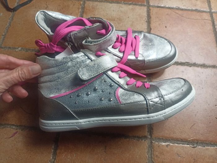 Basket argenté taille 35