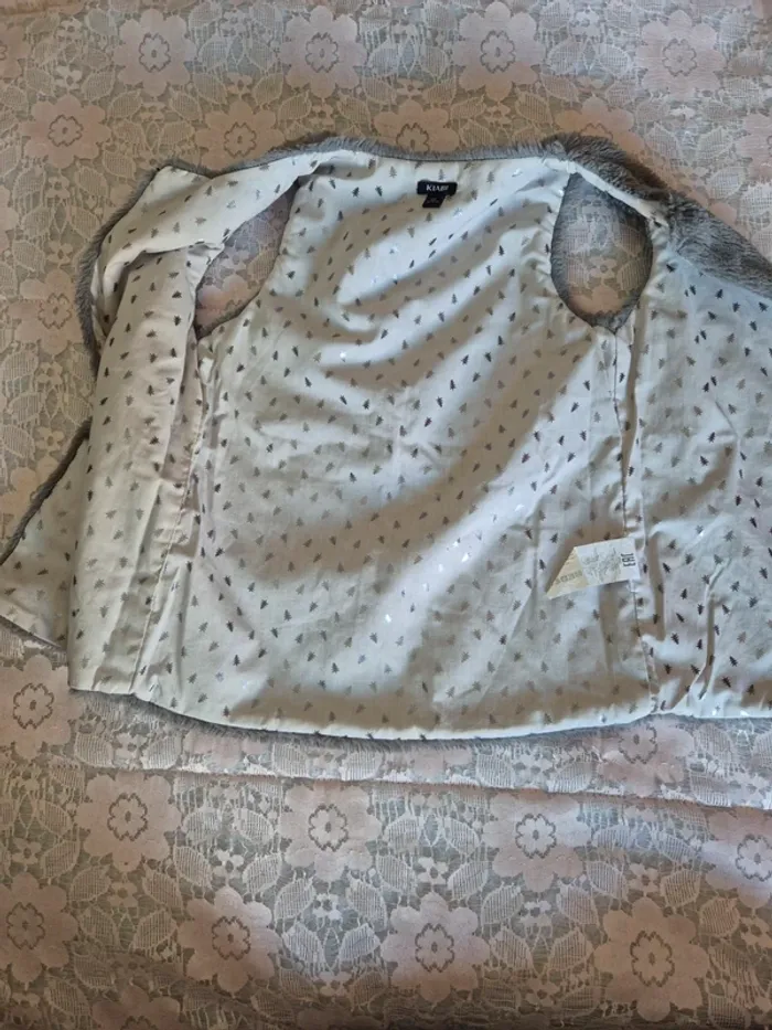 Veste sans manche T 5 ans - photo numéro 5