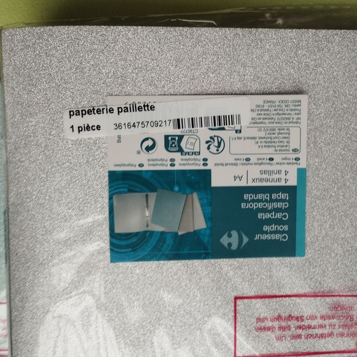 Classeur A4 souple 4 anneaux Neuf - photo numéro 6