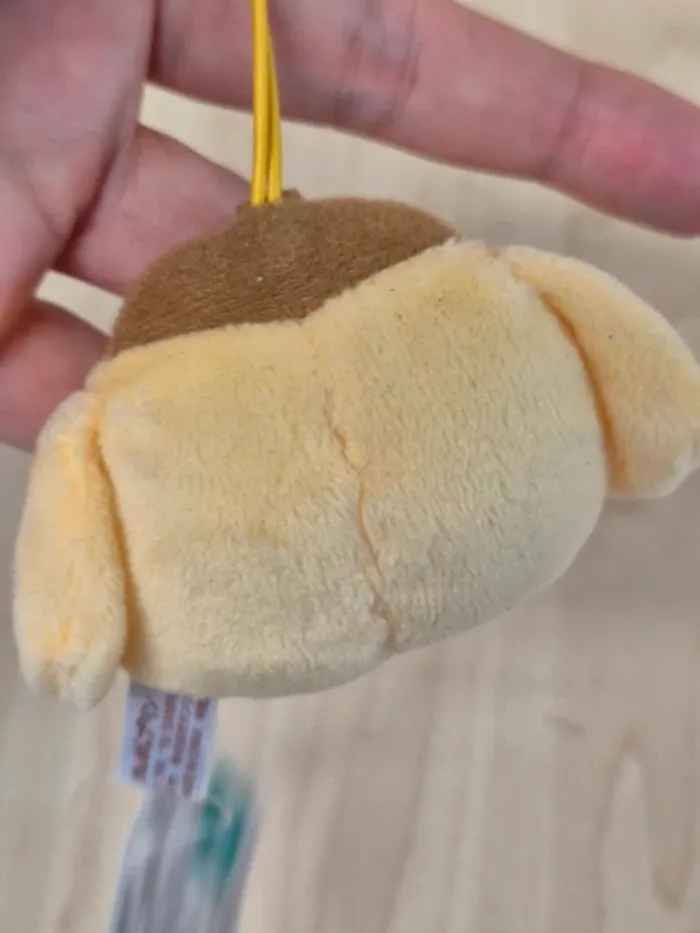 Mini mascotte peluche Sanrio : Pompompurin - photo numéro 3