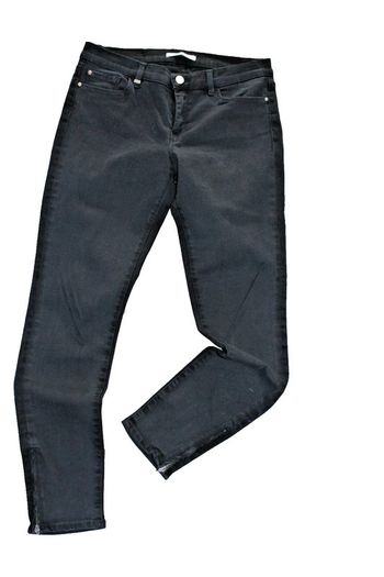 jeans skinny taille normale 7/8 éme  marque hugo boss taille indiquée 27 = 36/38