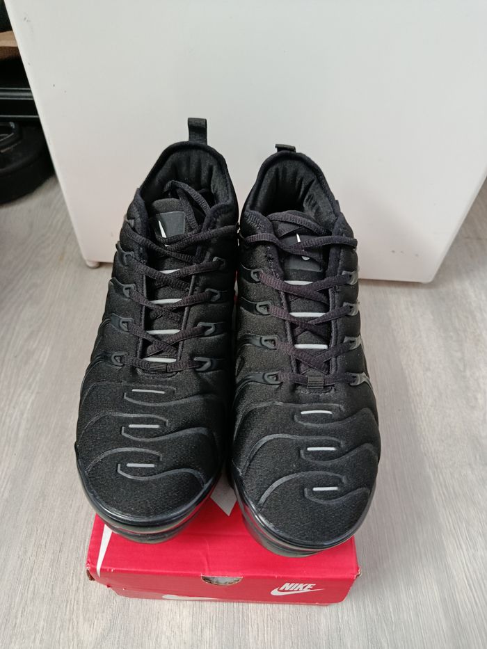 Baskets noires