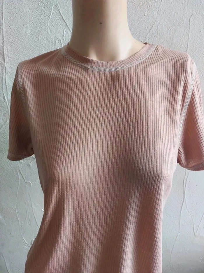 T-shirt rose côtelé Taille M - photo numéro 2