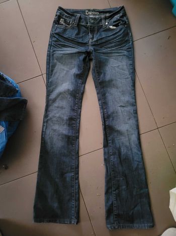 Jean Etam taille 36 (plus l etiquette de taille)