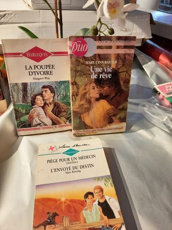 Lot livres 3 harlequin série blanche