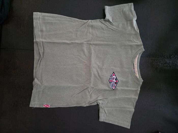 Lot de 4 tee-shirts et 1 debardeur en 6 ans - photo numéro 4