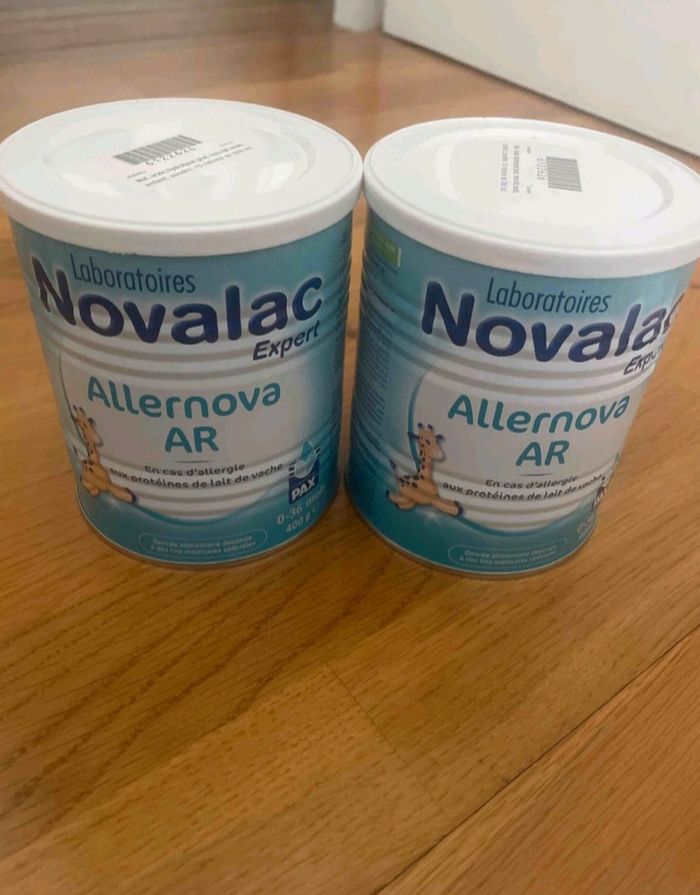 2 boîtes de lait Novalac  AR neuves
