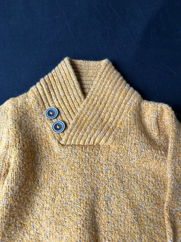 Pull chaud col V - photo numéro 2