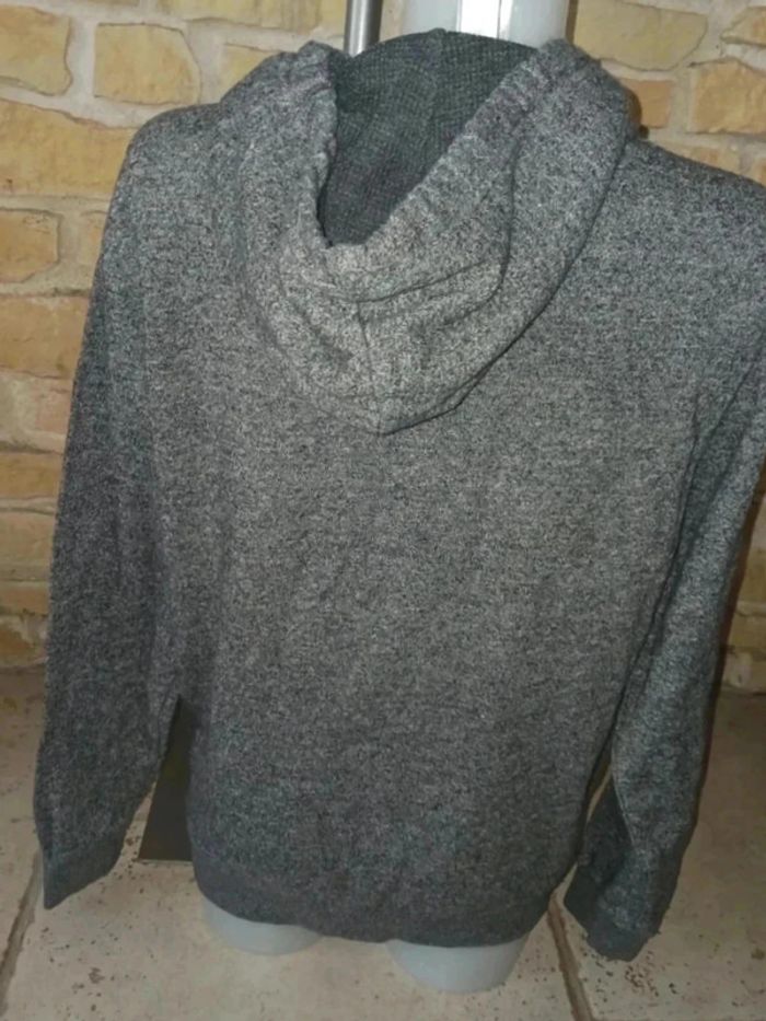 Pull gris - photo numéro 2