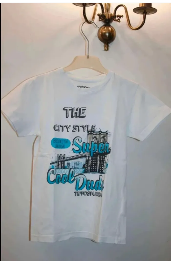 tee  shirt