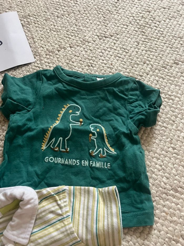 Lot tee shirt vert 3 mois - photo numéro 5