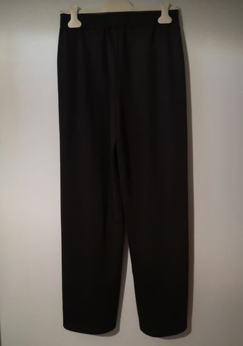 Pantalon femme. Taille L.  Neuf sans étiquette..