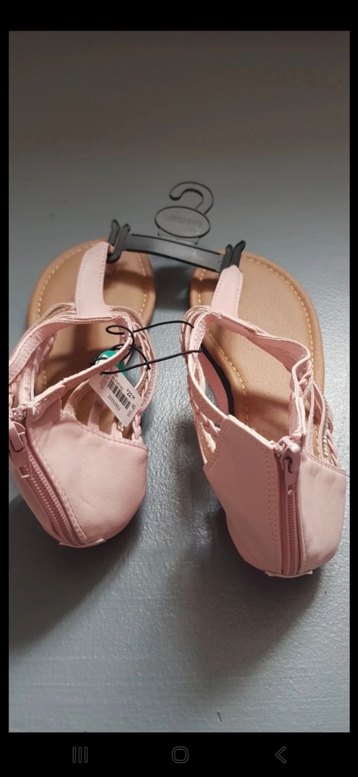 Sandales - photo numéro 2