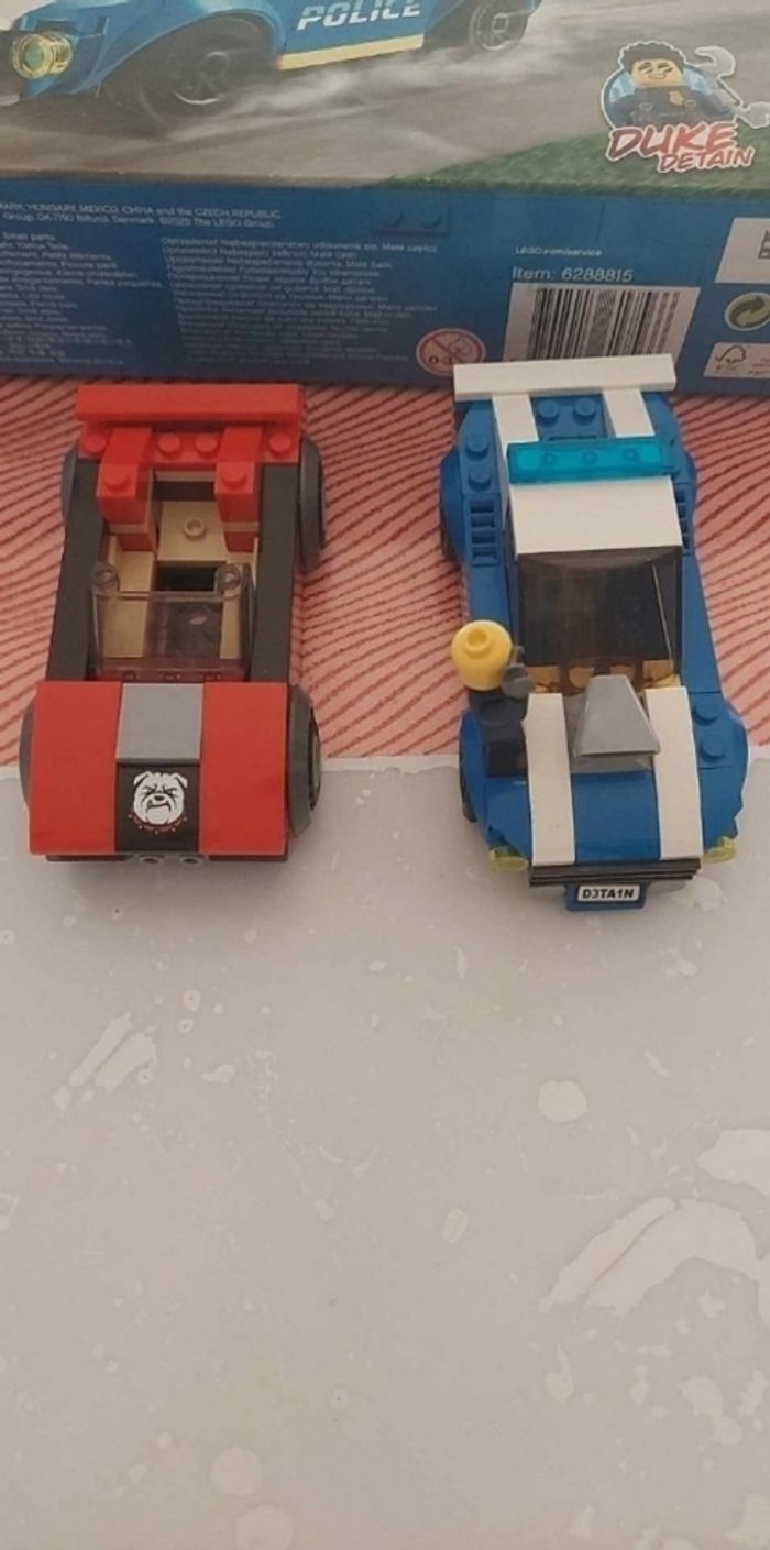 Lego city 60242 policier voleur voiture - photo numéro 3