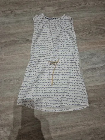 Robe blanche bleue et dorée