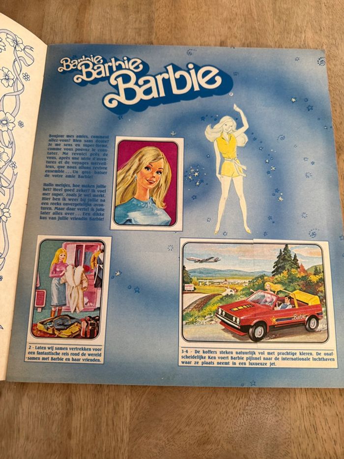 Album Panini ancien vintage complet Barbie Poupée Un monde en rose - photo numéro 3