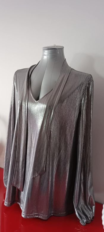Blouse argentée col V manches longues "YOINS" Taille XL