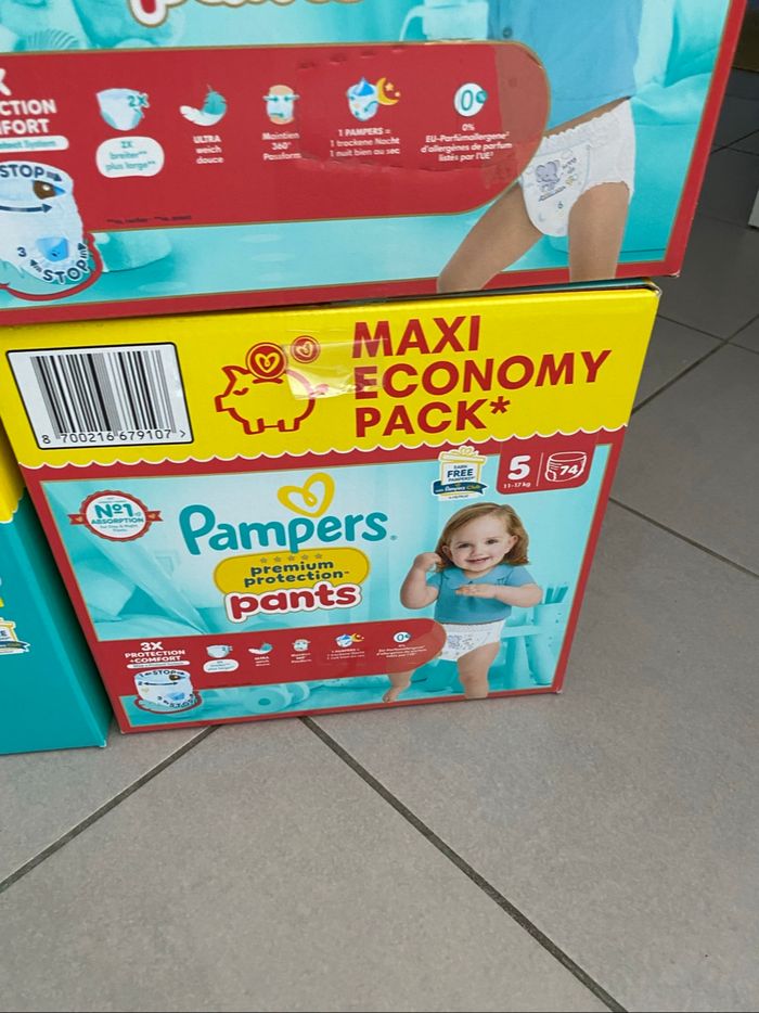 Couches Pampers - photo numéro 8