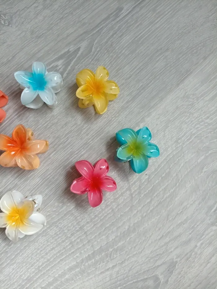 Barrettes à fleurs. - photo numéro 3