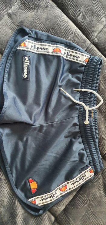 Short de sport elesse