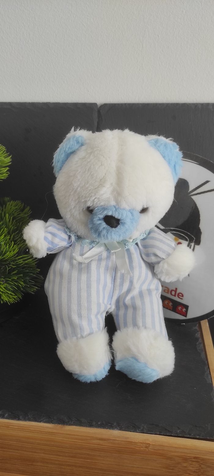 doudou peluche ours blanc bleu rayé ancien esbe point de vue rayure dentelle