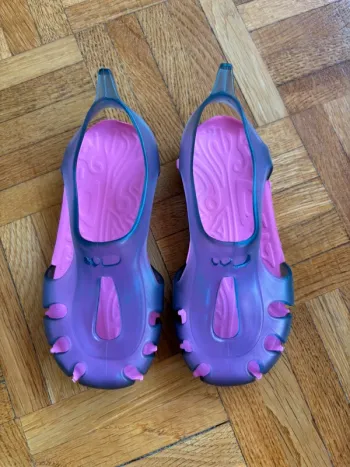 Chaussures de mer / piscine Nabaiji 26 parfait état