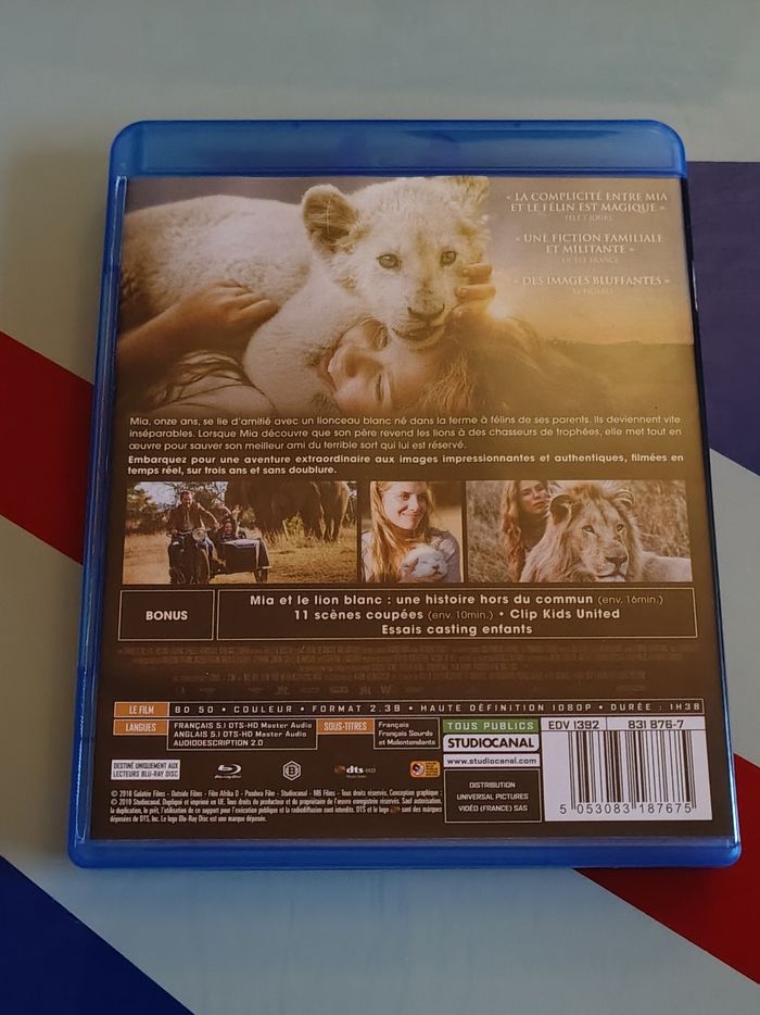 Blu Ray Mia et le Lion Blanc (Mélanie Laurent, Gilles de Maistre) - photo numéro 2