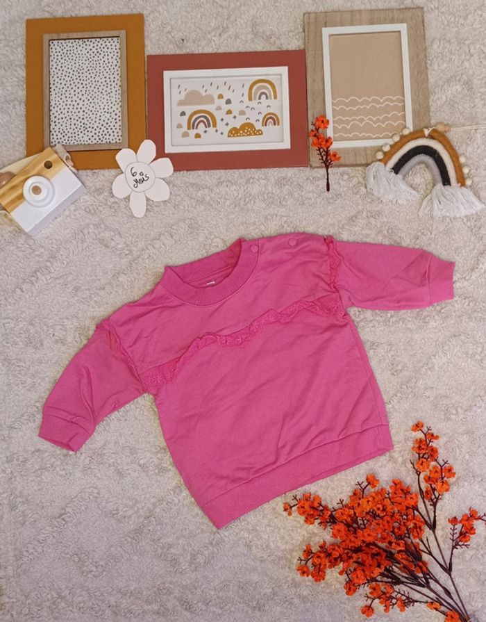 Petit pull bébé 6 mois 🌸