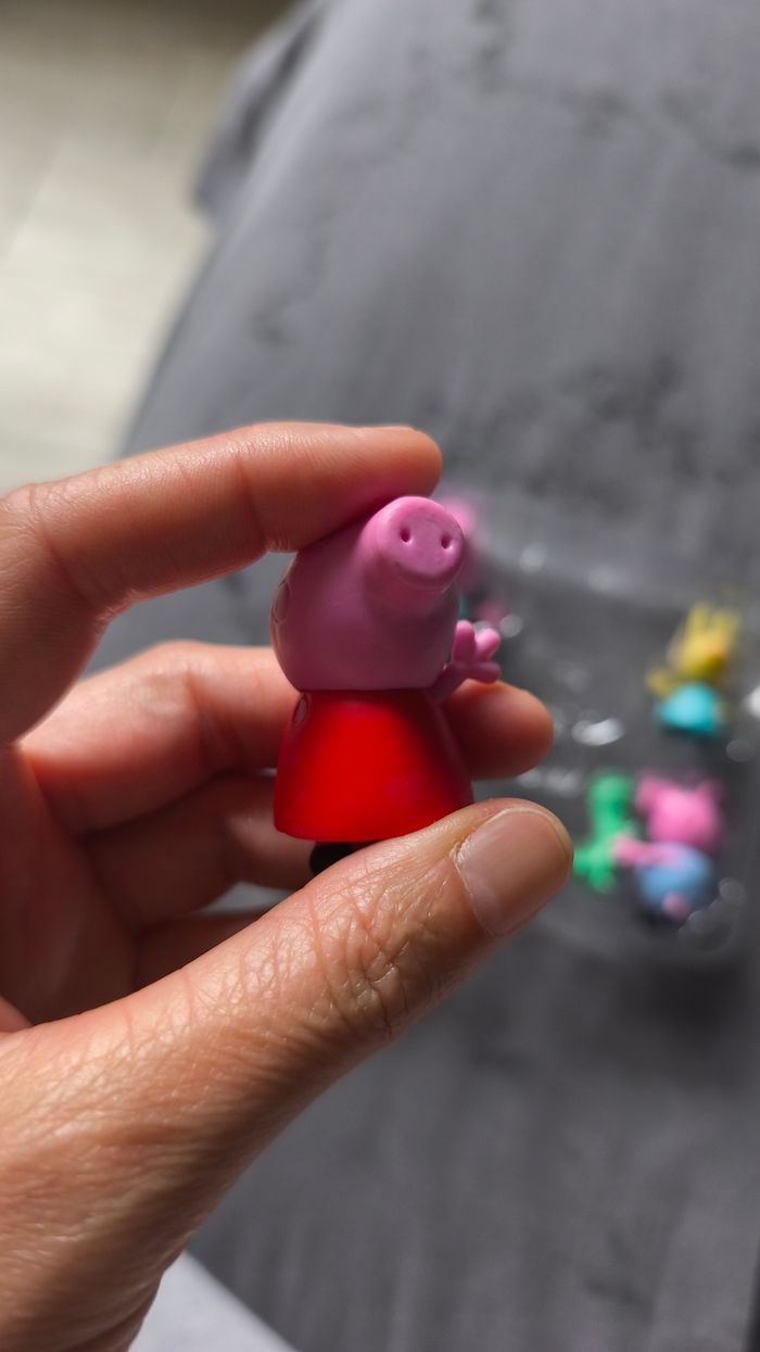 Figurine Peppa pig - photo numéro 3