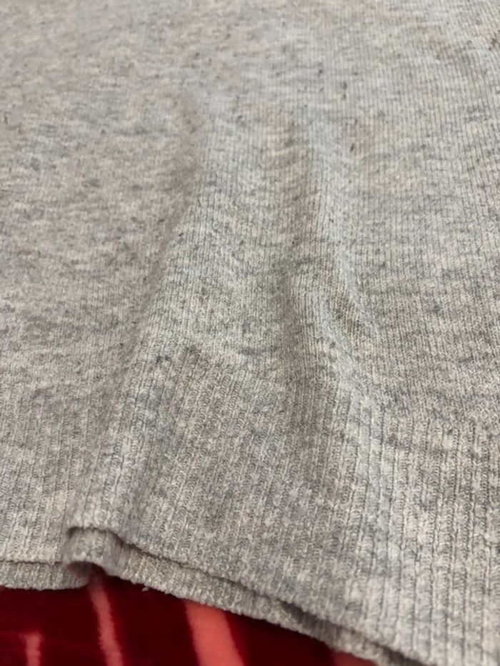 Pull gris - photo numéro 2