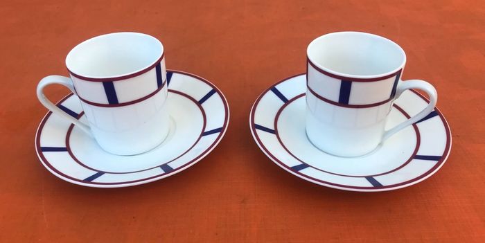 2 Tasses / Soucoupes à café  Décor traditionnel du Pays Basque  Porcelaine de Limoges France - photo numéro 2
