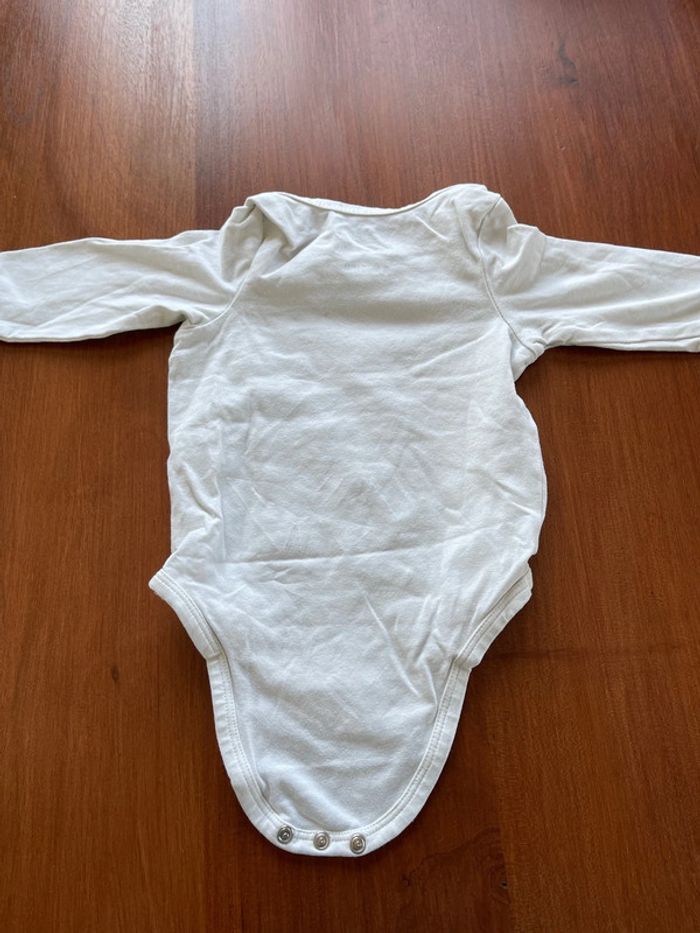 Lot de 5 bodies Tape à l’œil taille 9 mois bon état. - photo numéro 13