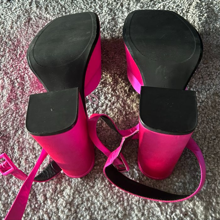 talons à plate-forme Bershka - photo numéro 4
