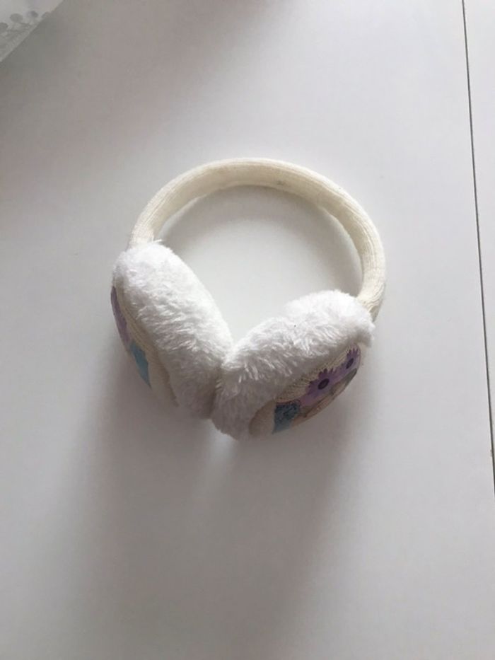 Cache oreilles - photo numéro 2
