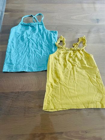 Lot de 2 débardeurs 5 ans